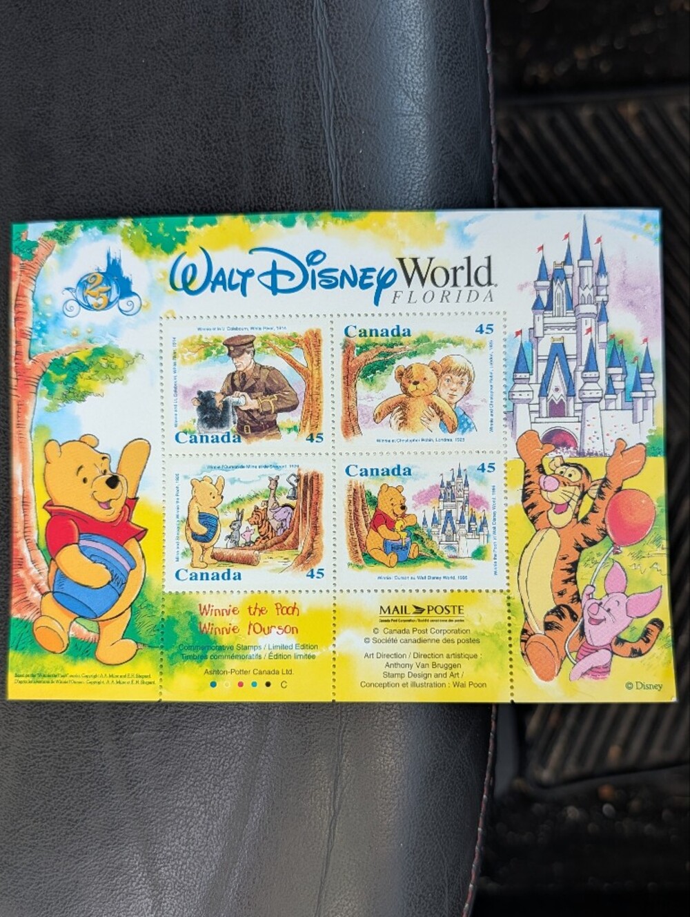 1996 Canada Post Winnie the Pooh Souvenir Sheet - 4 Collectors Stamps - MNH